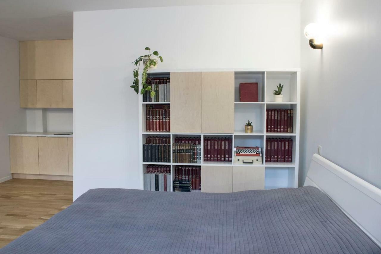Mini Home Bookshop Studios Vilnius Ngoại thất bức ảnh
